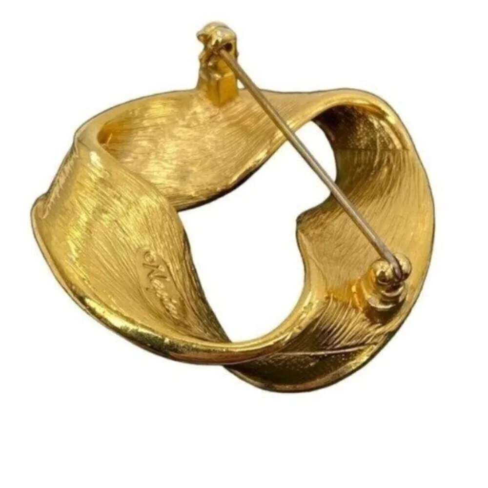 Vintage Napier Textured Circular Ribbon Two Tone Signed Brooch